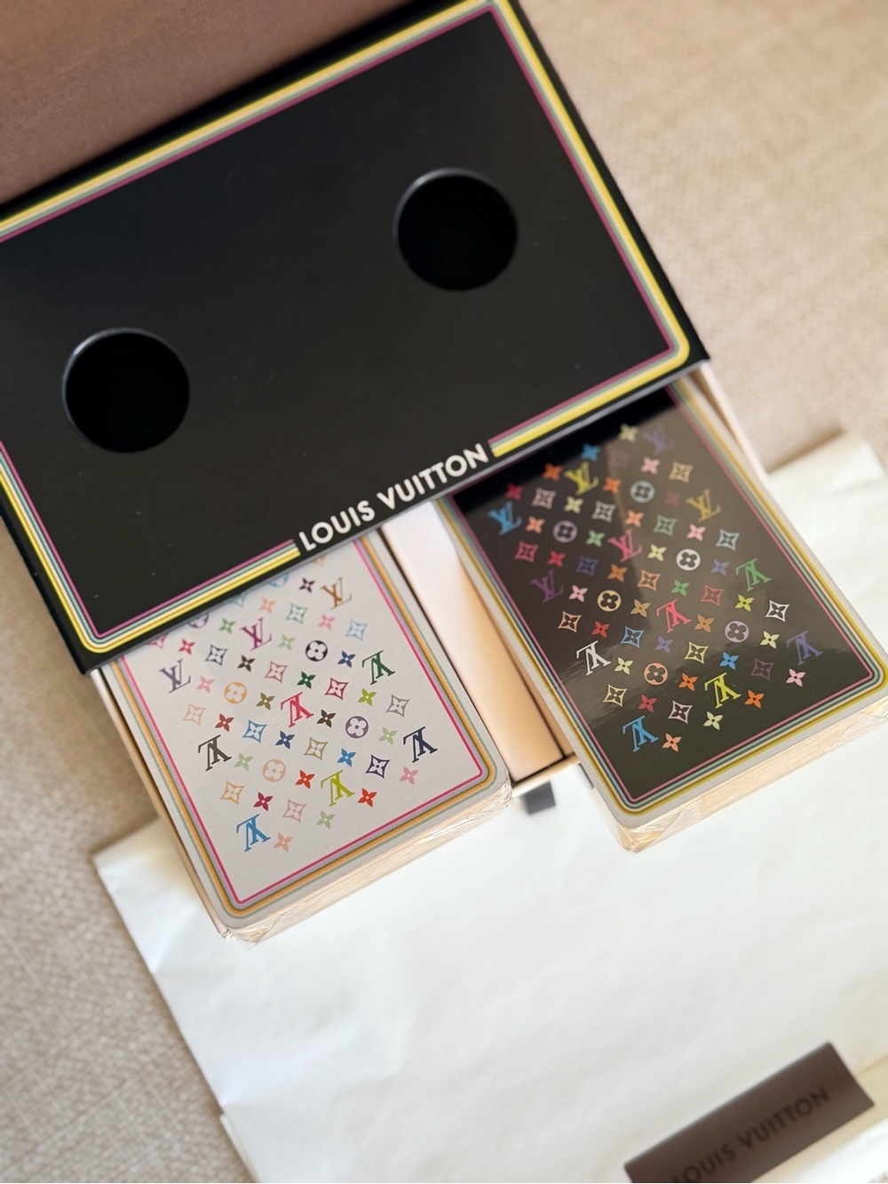 Louis Vuitton MURAKAMI 2004 GWP VIP Playing Multicolor Card Set Collectors Piece - Picture 8 of 14